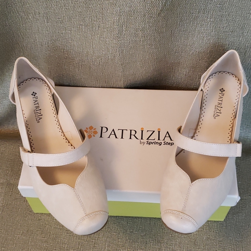 NWT -- Patricia Bellusima Oyster Flats